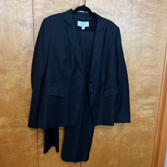 Hugo Boss Pants - Hugo boss wool business suit